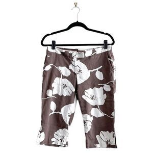Tommy Bahama 18 Golf Women's Floral Capri Shorts Pants Brown White Size 8